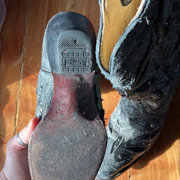 Size 8 bling black Corral boots - Picture 6 of 7